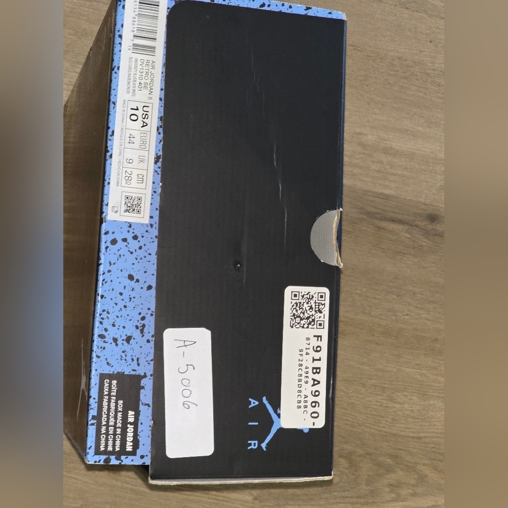 AIR JORDAN 5 RETRO UNC TARHEEL BLUE SNEAKERS MENS SIZE 10 WOMENS SZ 12 - Picture 2 of 8